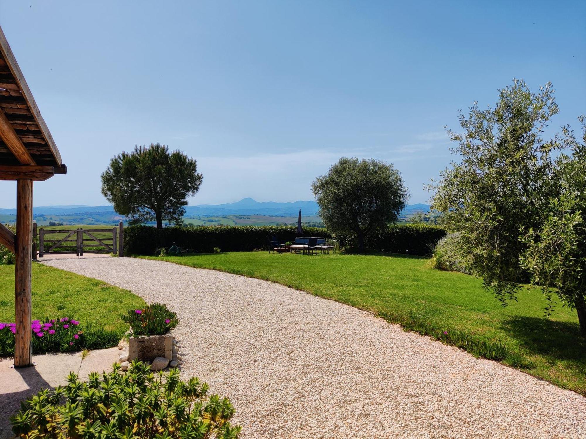 Castelleone di Suasa Rustico Del Bozzo旅馆 外观 照片